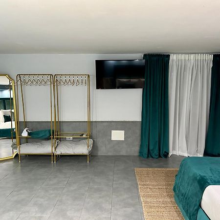 A Un Passo Dal Castello Maschio Angioino Appartment نابولي المظهر الخارجي الصورة