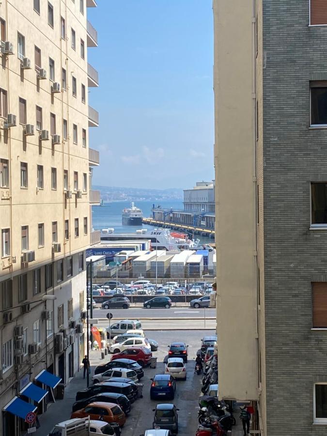 A Un Passo Dal Castello Maschio Angioino Appartment نابولي المظهر الخارجي الصورة