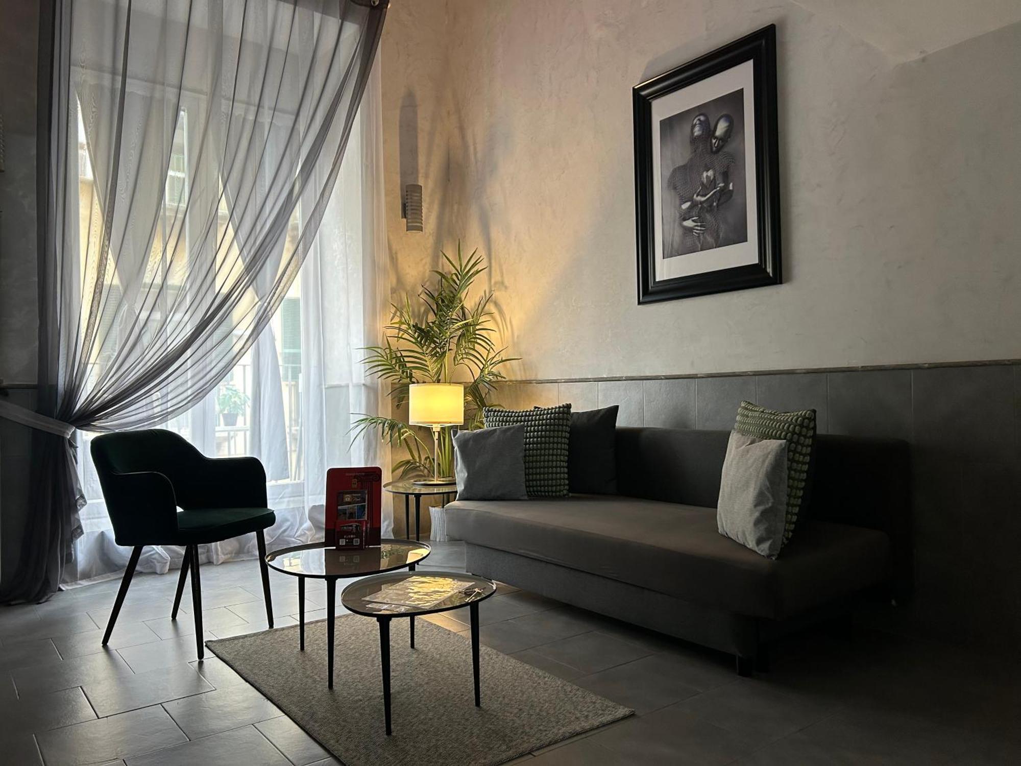 A Un Passo Dal Castello Maschio Angioino Appartment نابولي المظهر الخارجي الصورة